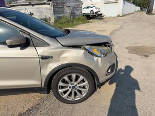 2017 Ford Escape Titanium - Primary Damage Left Image